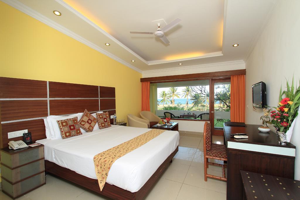 The Ashok Beach Resort Pondicherry Room photo